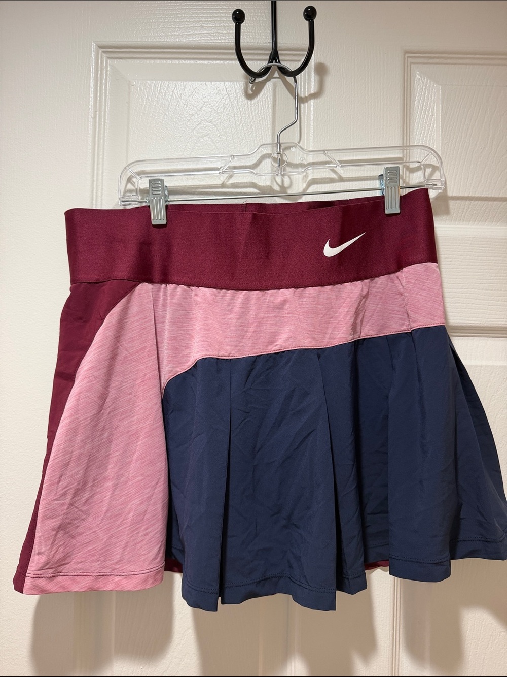 Nike Women's Burgundy Pink and Navy Colorblock Tennis Skirt XL